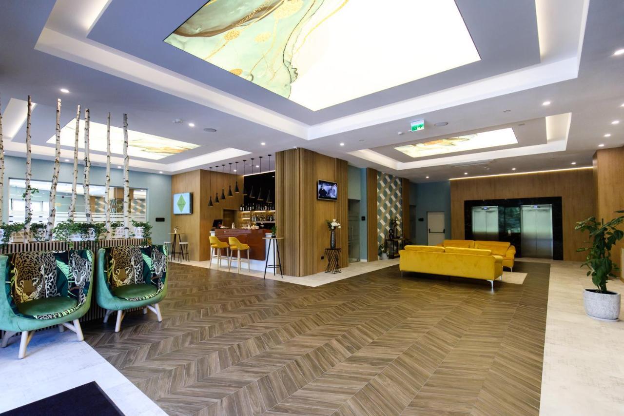 GRAND VIEW Hotel&Suites Copou Iasi Extérieur photo