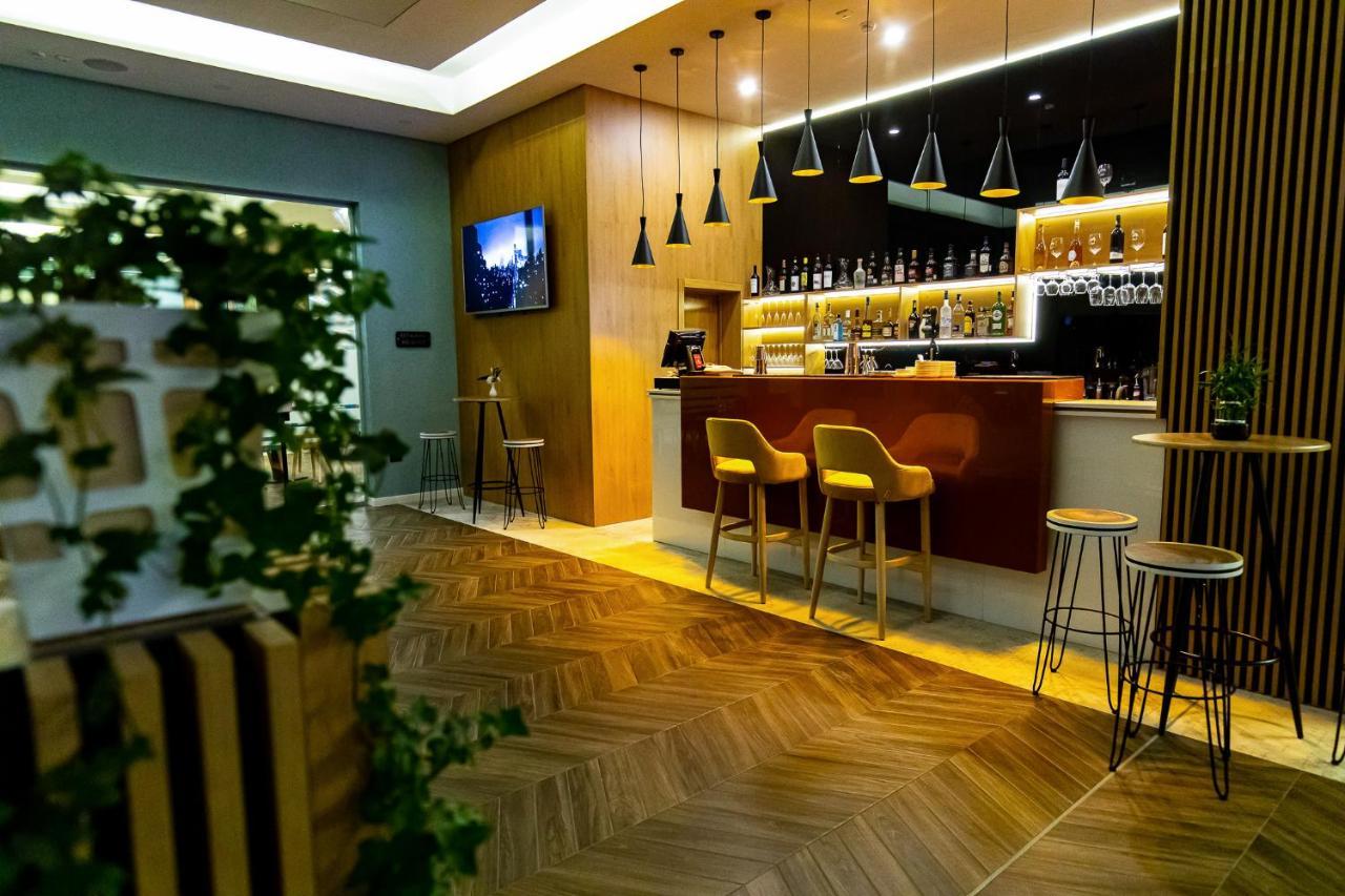GRAND VIEW Hotel&Suites Copou Iasi Extérieur photo