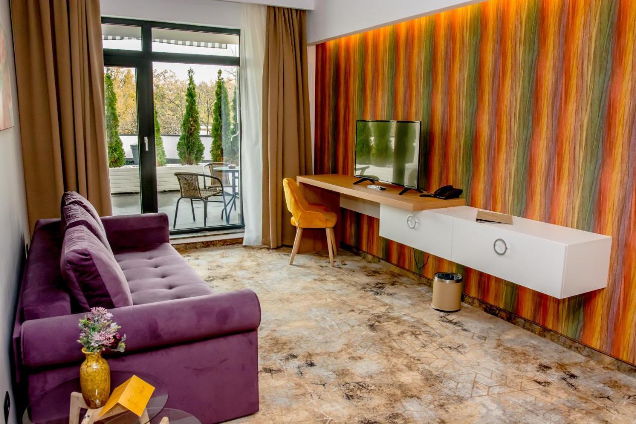 GRAND VIEW Hotel&Suites Copou Iasi Extérieur photo
