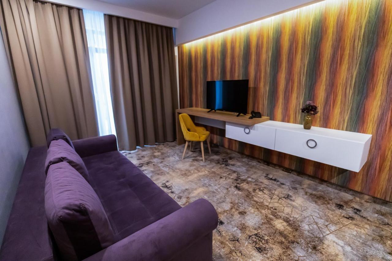 GRAND VIEW Hotel&Suites Copou Iasi Extérieur photo