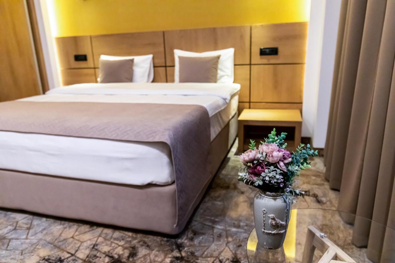 GRAND VIEW Hotel&Suites Copou Iasi Extérieur photo